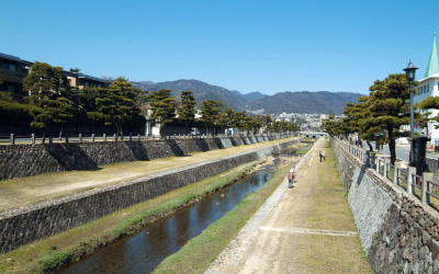 芦屋川